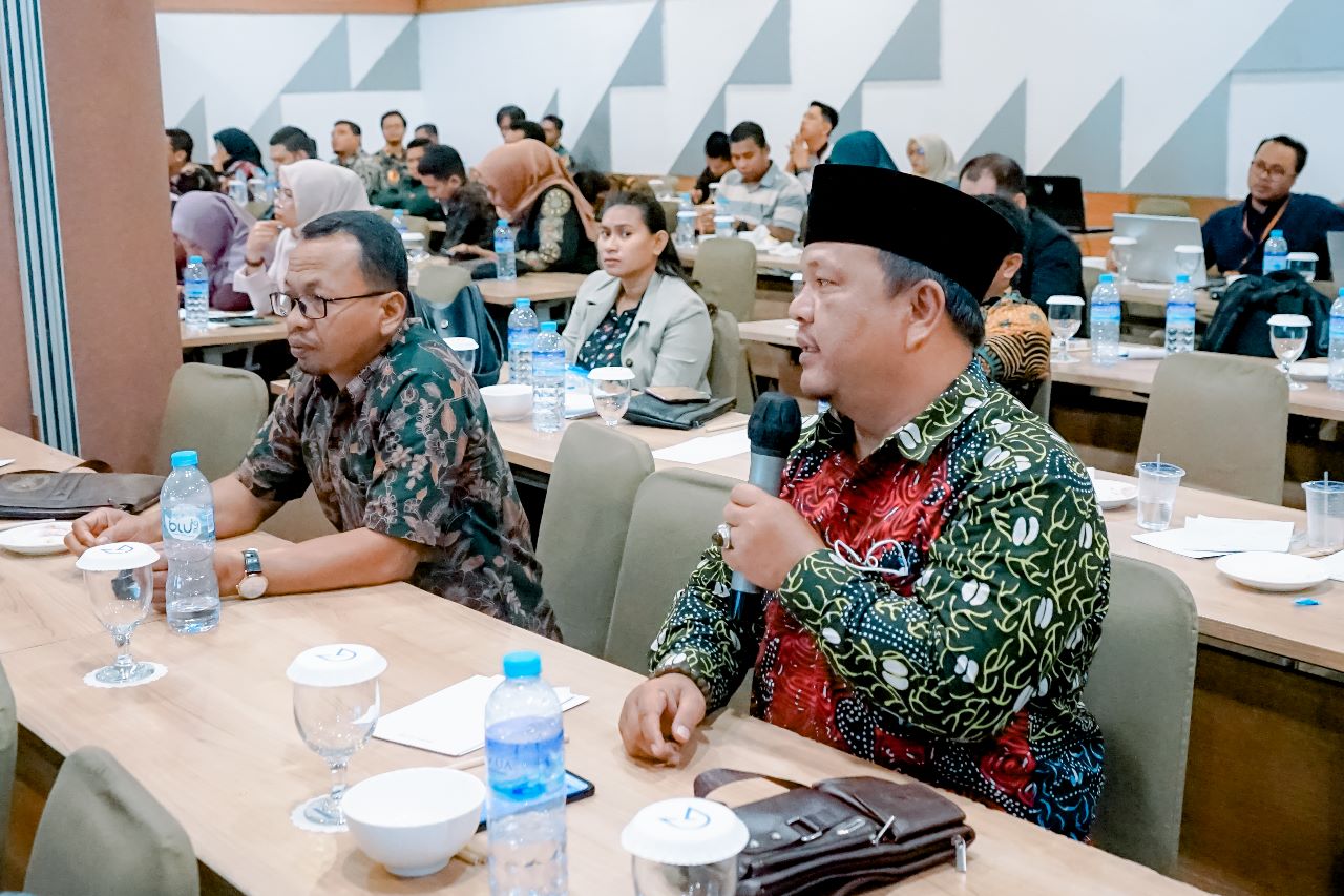 Bawaslu Lampug Hadiri Rapat Evaluasi Kehumasan
