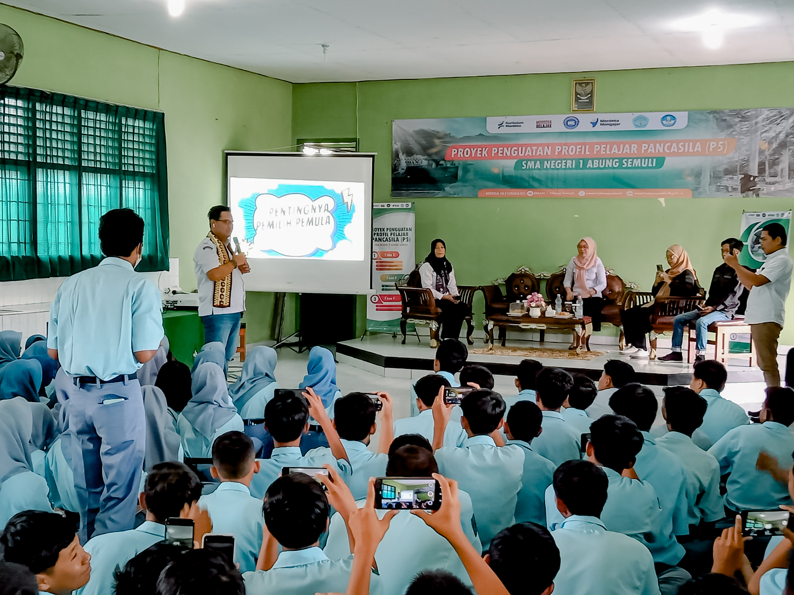 Bawaslu Provinsi Lampung Tekankan Pentingnya Demokrasi Sejak Dini