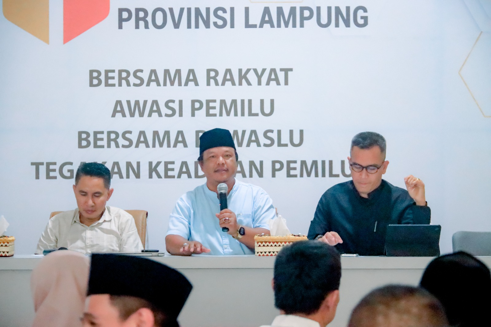 Jelang Penetapan DPS Bawaslu Lampung Gelar Rapat Penguatan Pengawasan Tahapan Daftar Pemilih Bersama Jajaran Bwaslu Se-Lampung