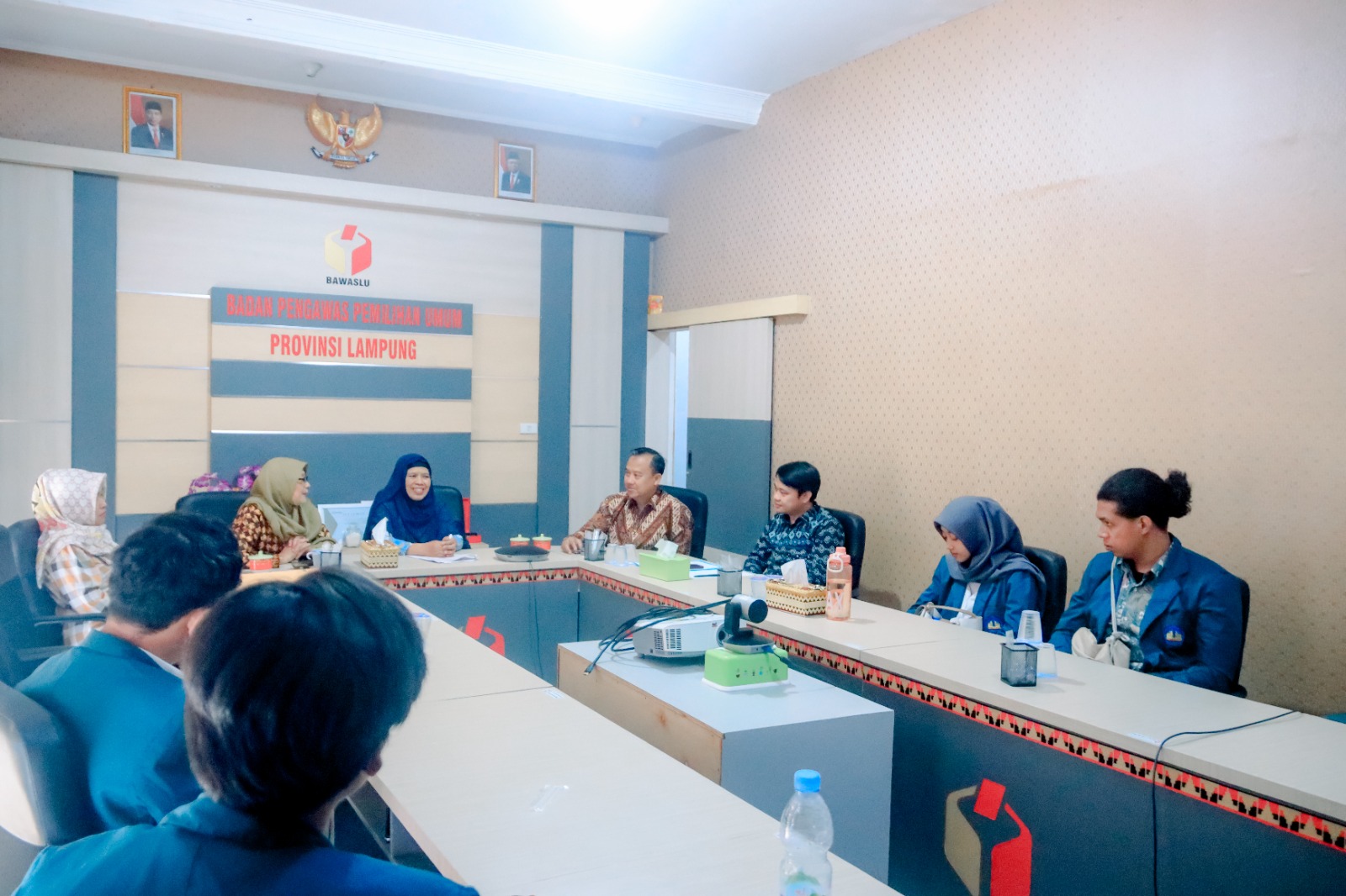 Bawaslu Lampung Terima Penyerahan Mahasiswa Magang MBKM Universitas Lampung