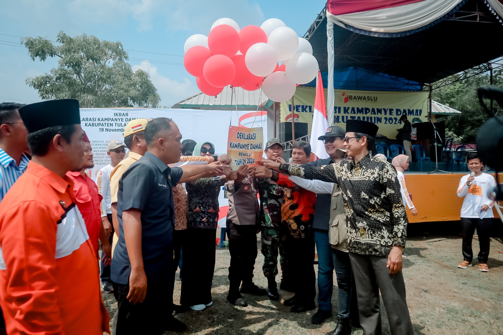 Bawaslu Bersama Forkopimda Dan Peserta Pemilu Di Tuba Deklarasi Kampanye Pemilu Damai