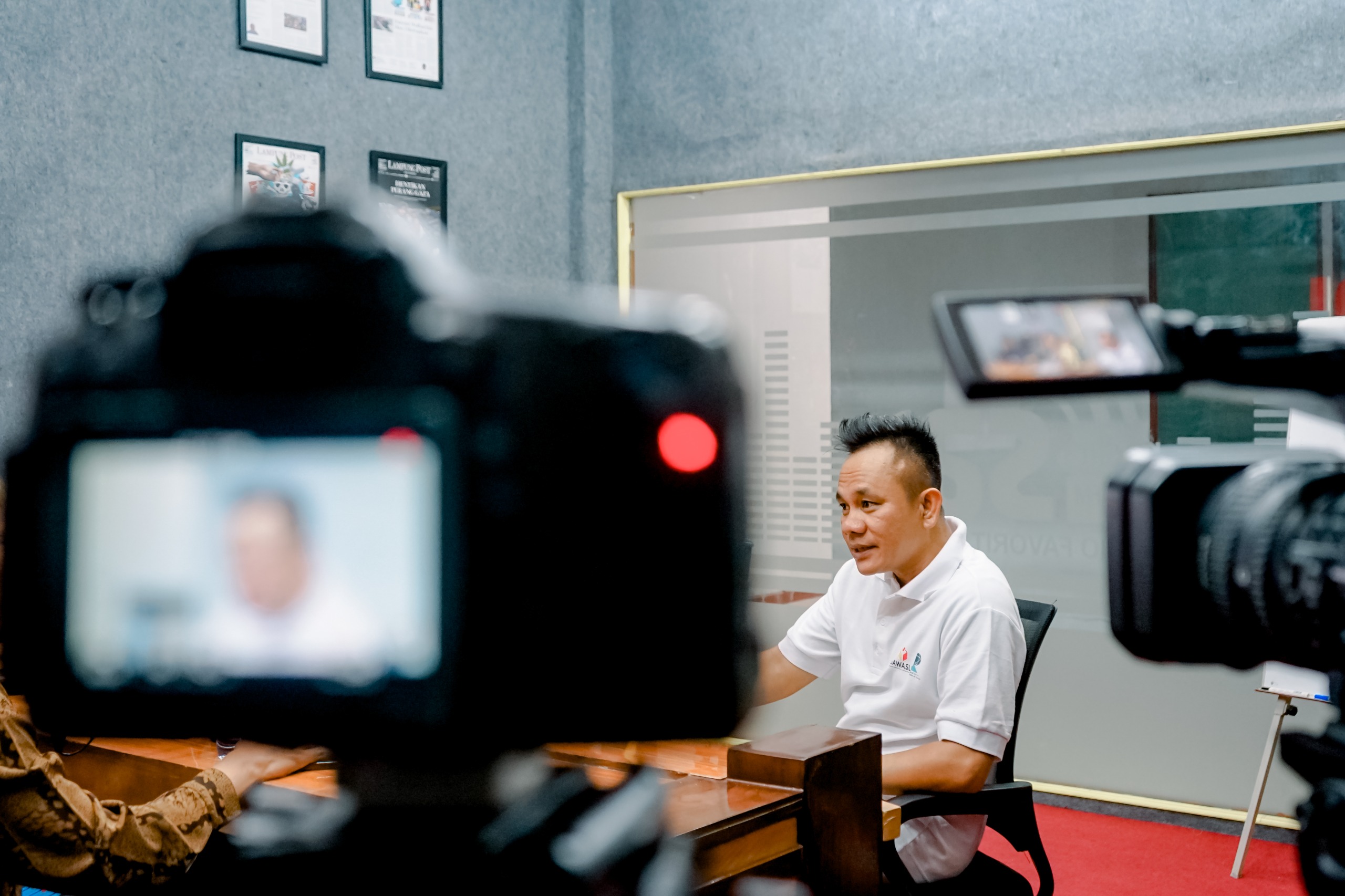 Berdiskusi Bersama Dalam Menghadapi Masa Kampanye, Bawaslu Lampung Hadiri Podcast Lampost