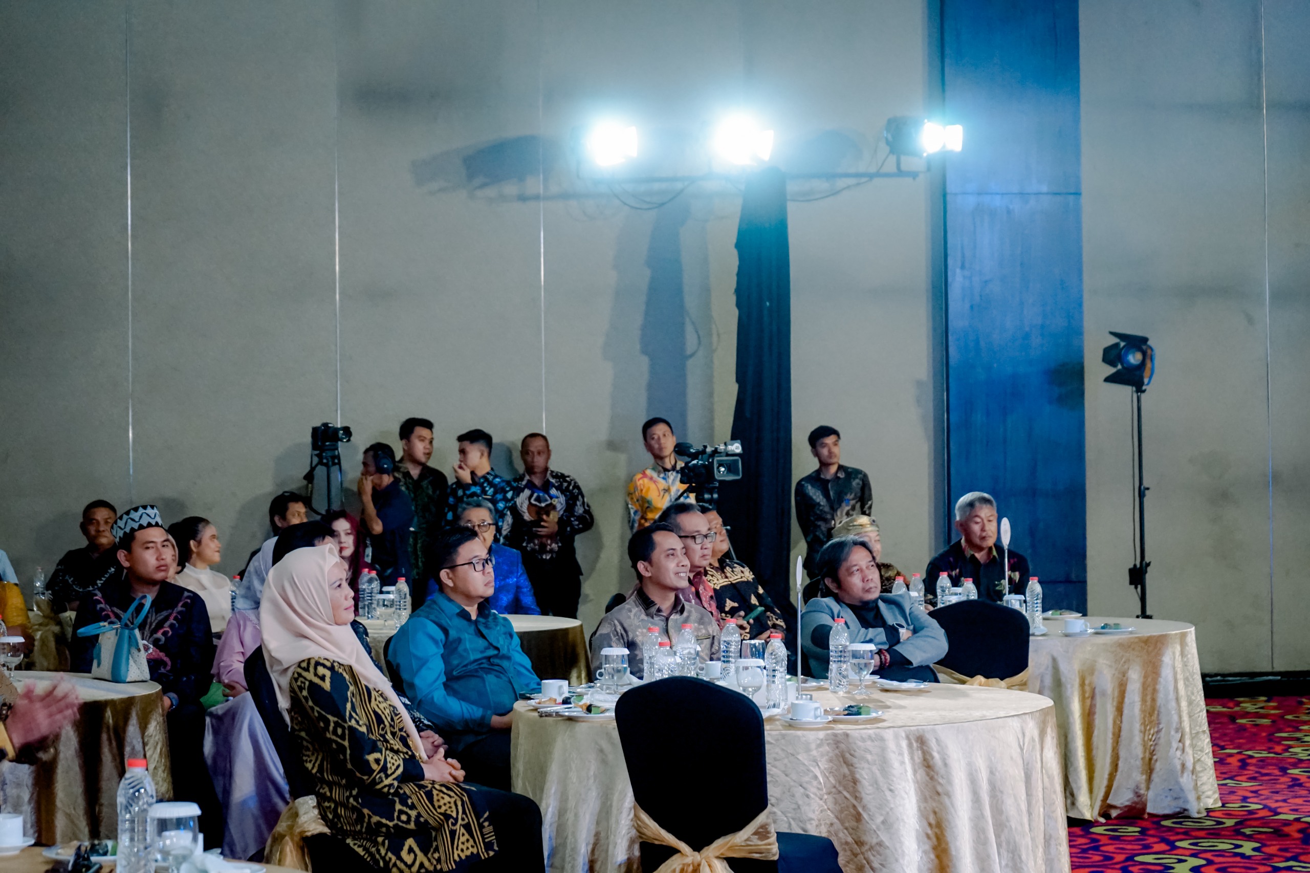 Konser Refleksi Akhir Tahun TVRI Lampung, Bawaslu Lampung Berharap Perkuat Sinergitas Dalam Mengawal Pemilu