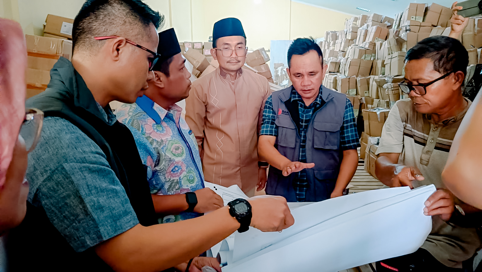 Bawaslu Provinsi Lampung Memastikan Logistik Pemilu 2024 di Kota Bandar Lampung