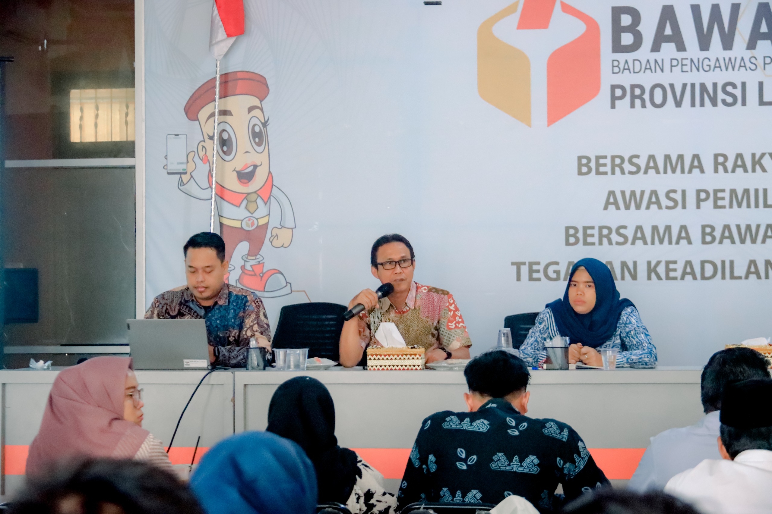 Optimalkan Penggunaan Aplikasi Siwaskam Dan Perkuat Pengawasan Cyber Kampanye, Bawaslu Lampung Gelar Rakor