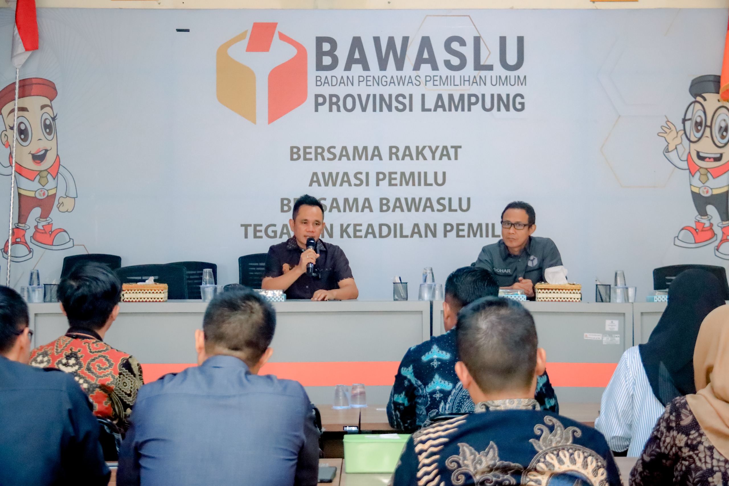 Memperkuat Soliditas Dalam Mengatasi Tantangan Pemilu, Bawaslu Lampung Gelar Rapat Koordinasi