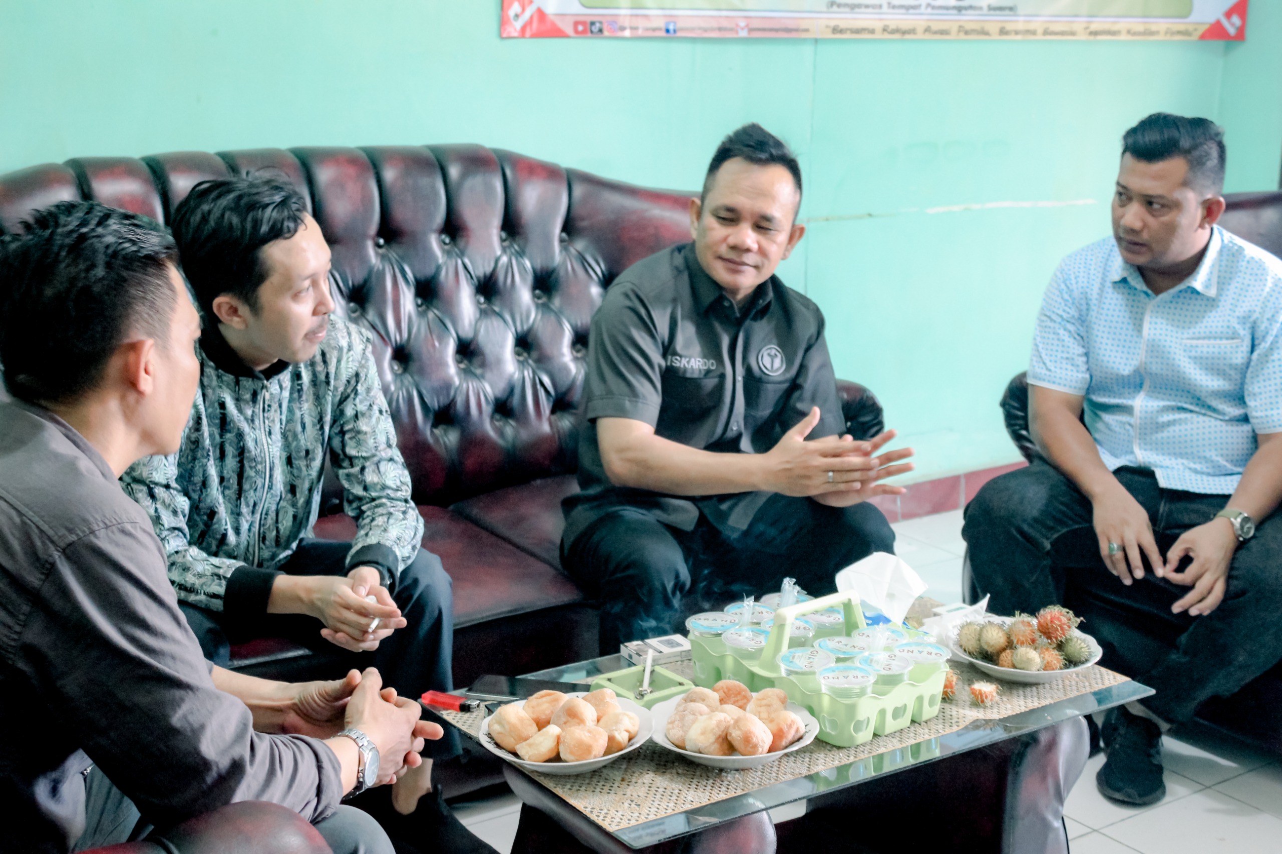 Bawaslu Provinsi Lampung Tinjau Kesiapan Pemilu Di Desa Terbanyak TPS Di Kabupaten Pesawaran