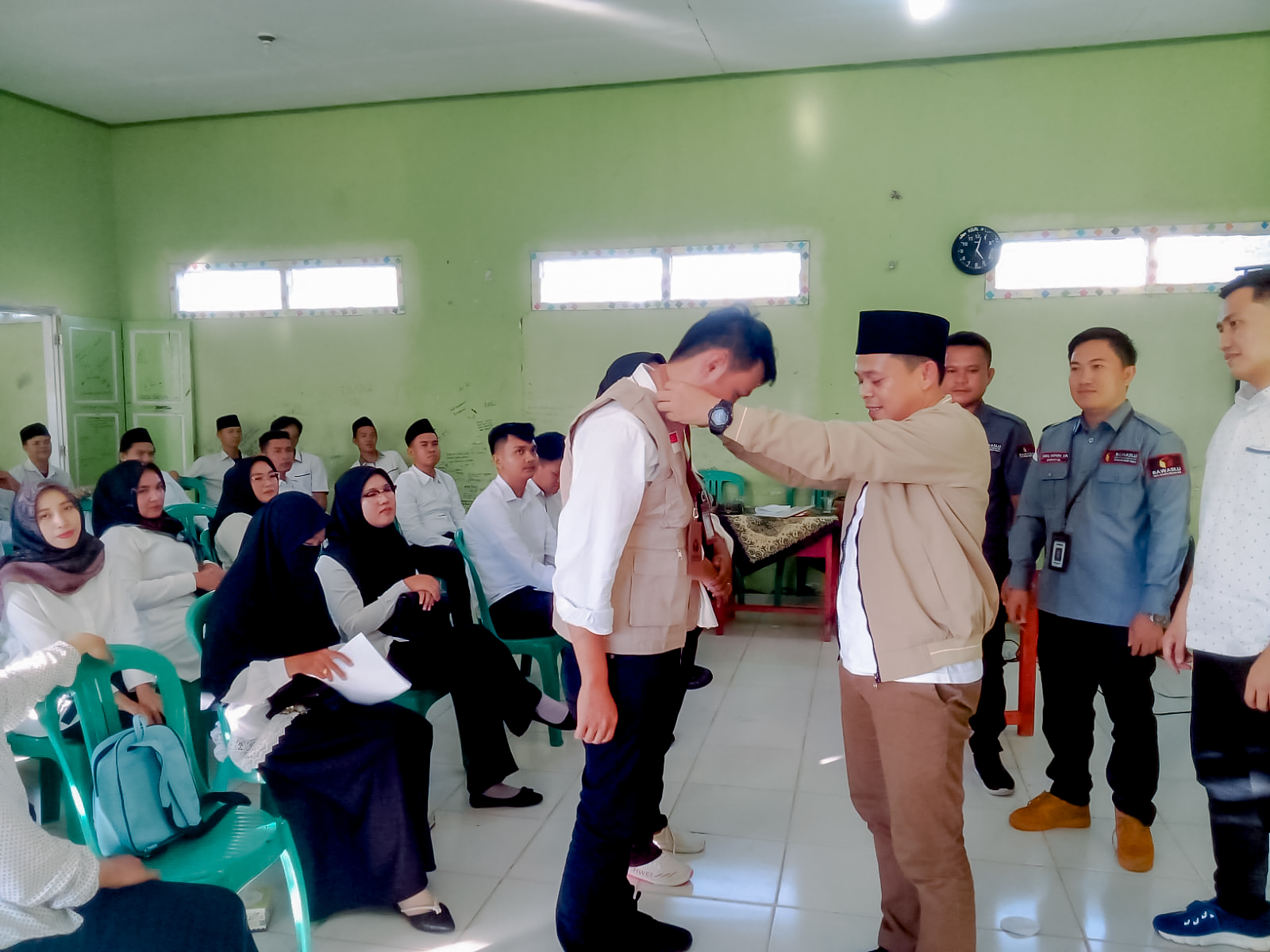 Pelantikan PTPS Se-Kabupaten Pesisir Barat, Bawaslu Lampung Imbau Harus Paham Aturan, Regulasi Dan Teknis Pengawasan Di TPS