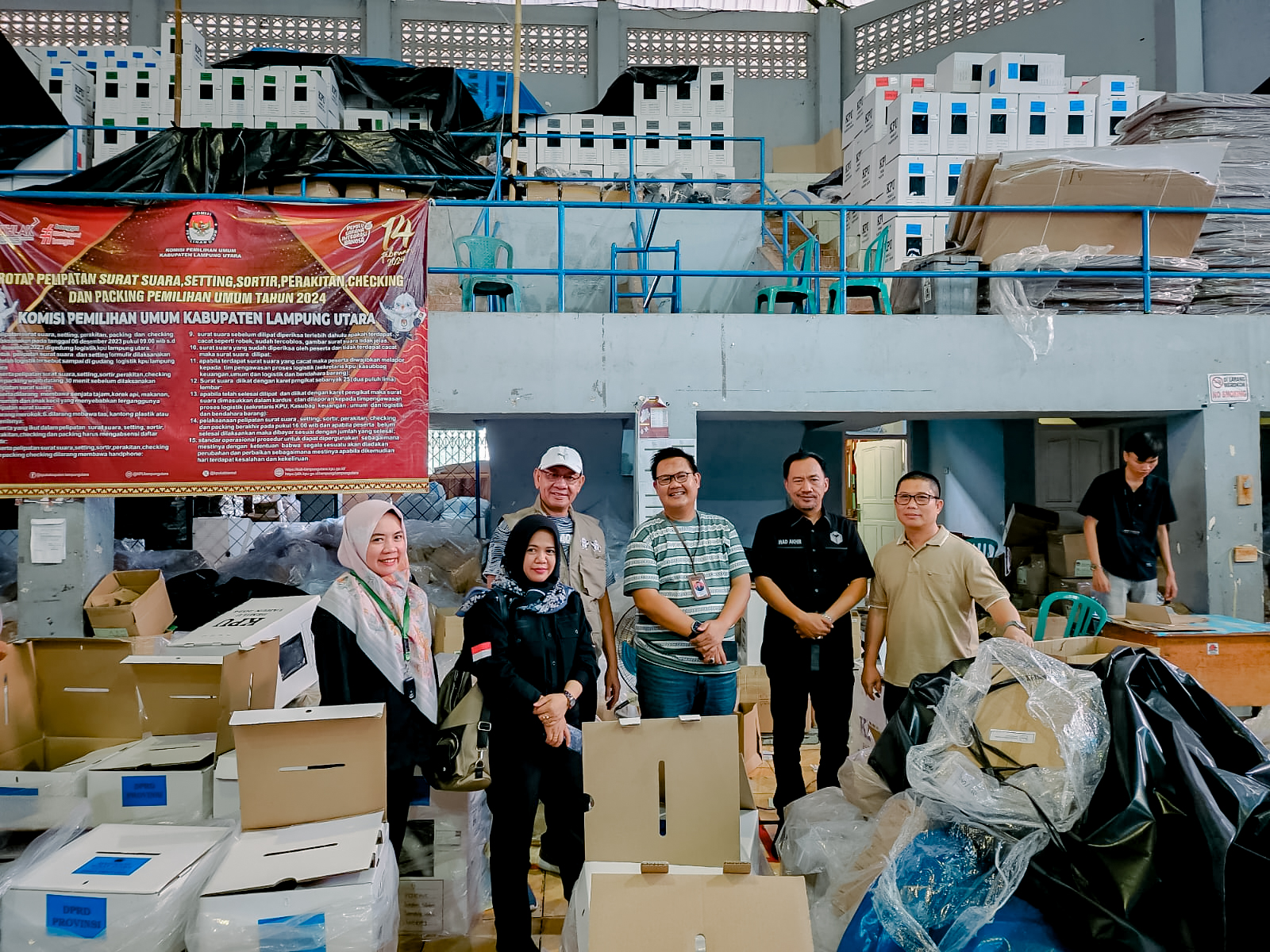 Bawaslu Lampung Awasi Secara Melekat Pendistribusi Logistik Pemilu