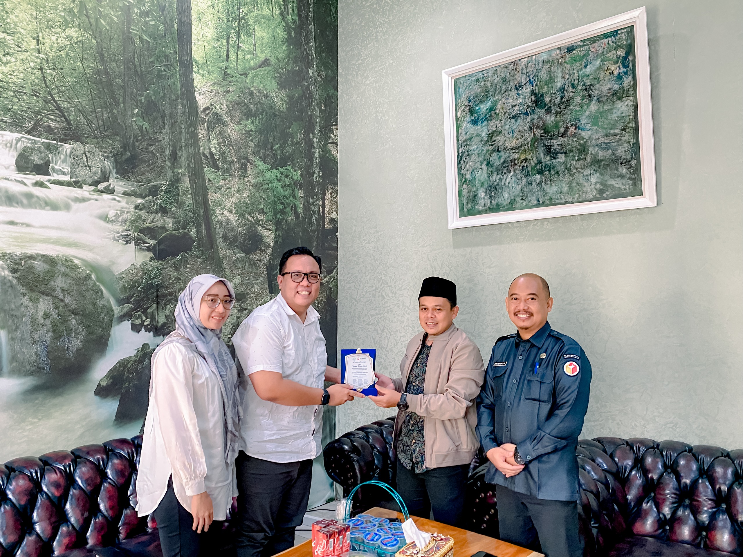 Lepas Mahasiswa PKL UIN Raden Intan, Bawaslu Lampung Berpesan Tetap selalu Awasi Pemilu 2024