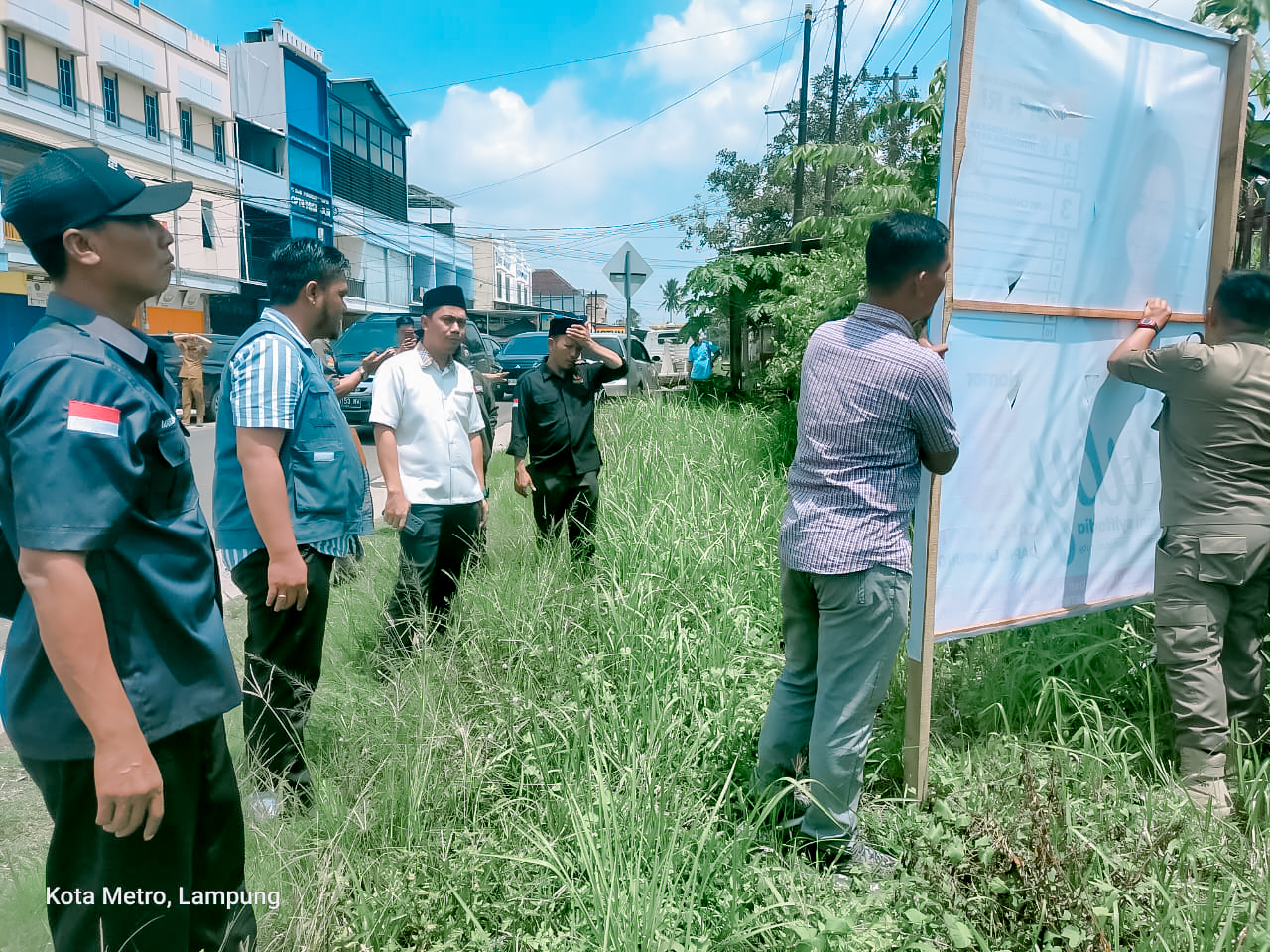Penertiban APK Di Metro, Bawaslu Lampung Imbau Jajaran Pengawas Pemilu Lakukan Secara Humanis