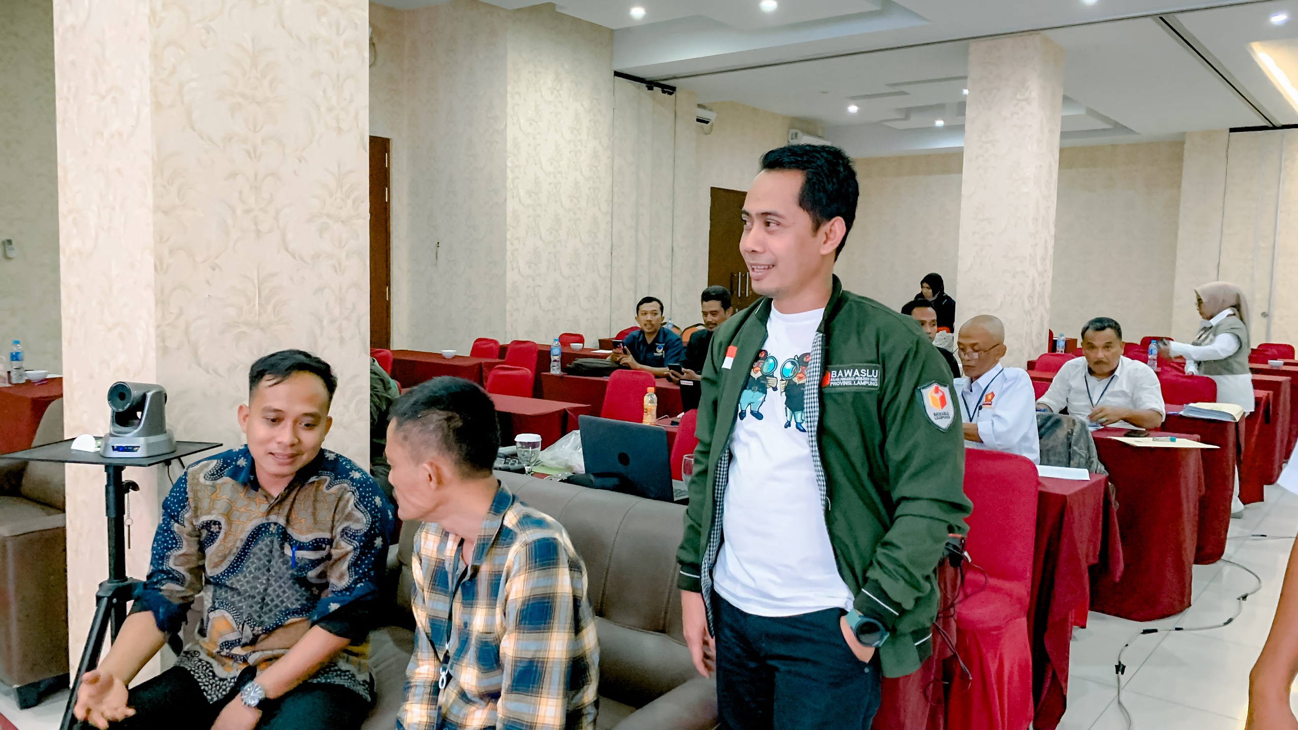 Pastikan Berjalan Sesuai Aturan, Bawaslu Lampung Awasi Rekapitulasi Perolehan Suara Tingkat Kabupaten Pringsewu