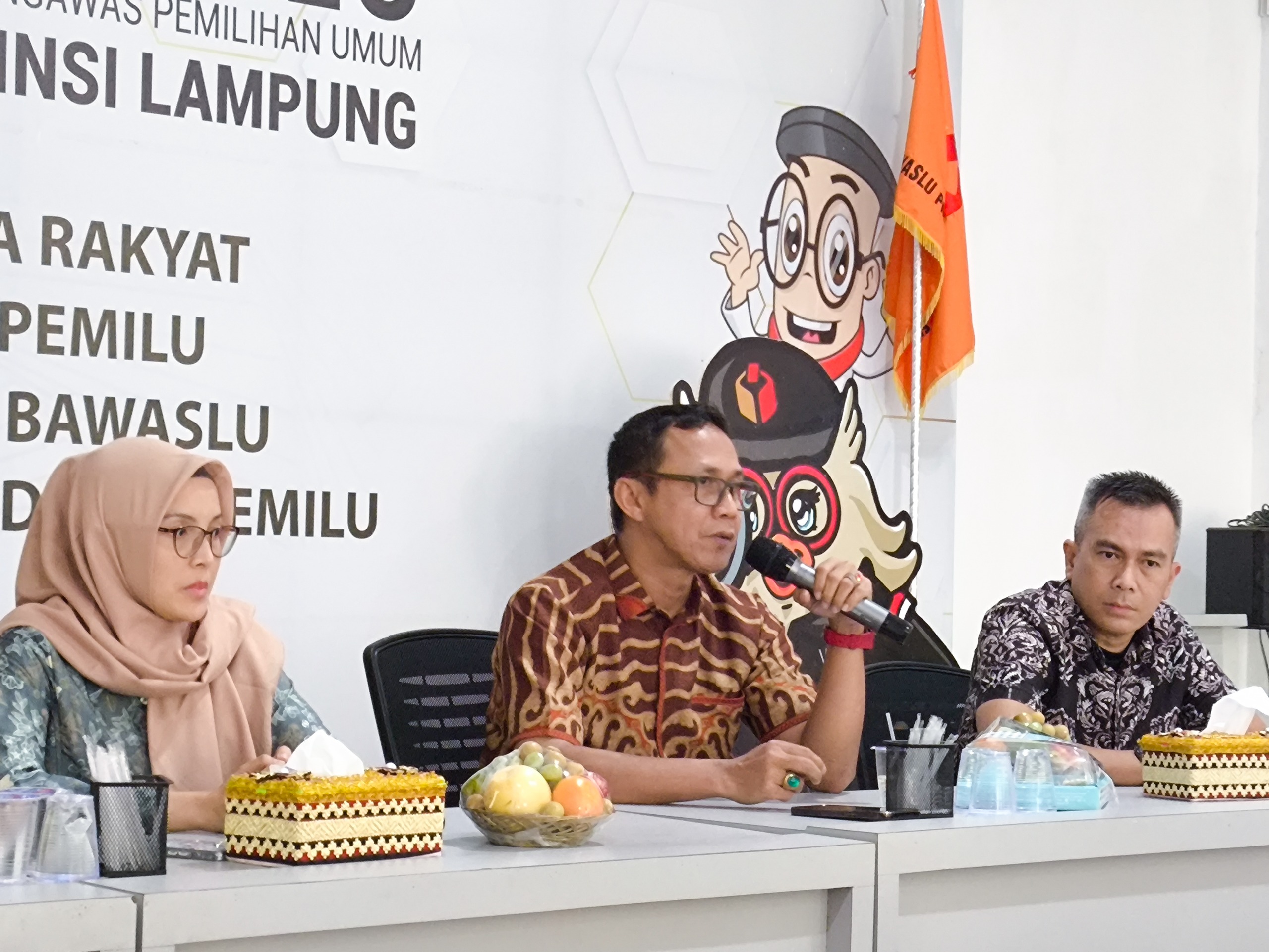 Bawaslu Lampung Gelar Rapat Finalisasi Penyusunan Laporan Akhir Penanganan Pelanggaran Pemilu 2024