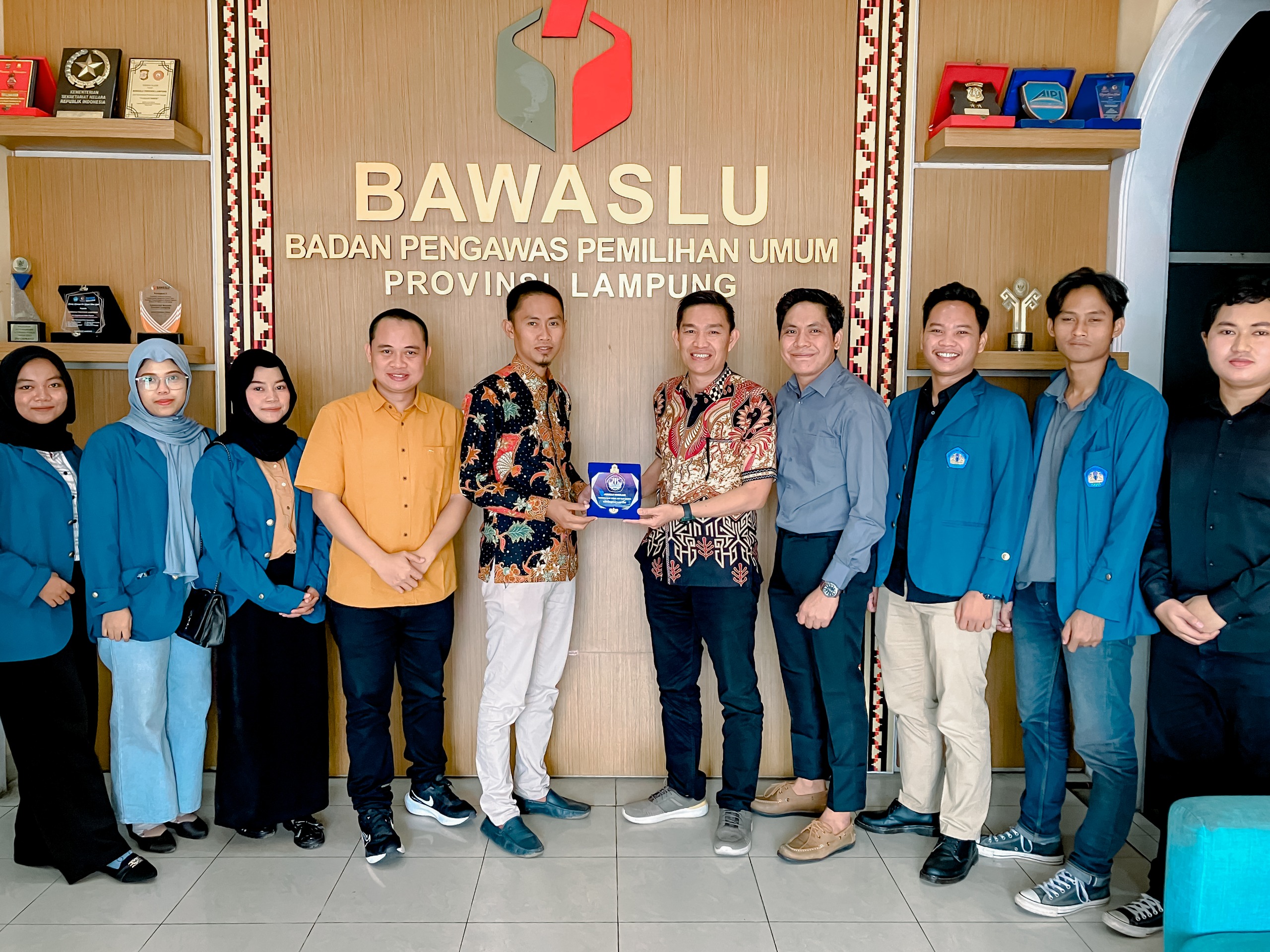 Bawaslu Provinsi Lampung Resmi Melepas Mahasiswa Magang Dari FISIP UNILA