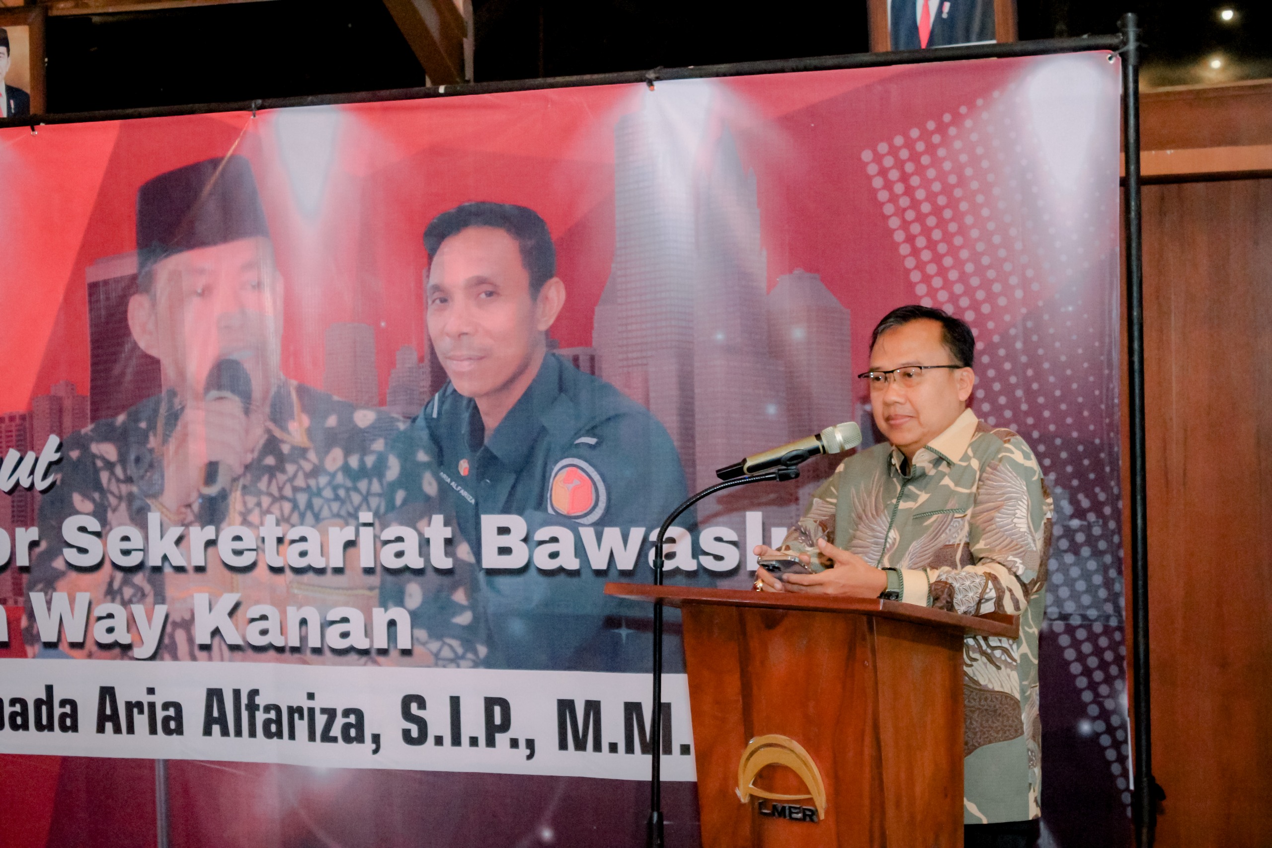 Bawaslu Lampung Hadiri Serah Terima Jabatan Koordinator Sekretariat Bawaslu Kabupaten Way Kanan