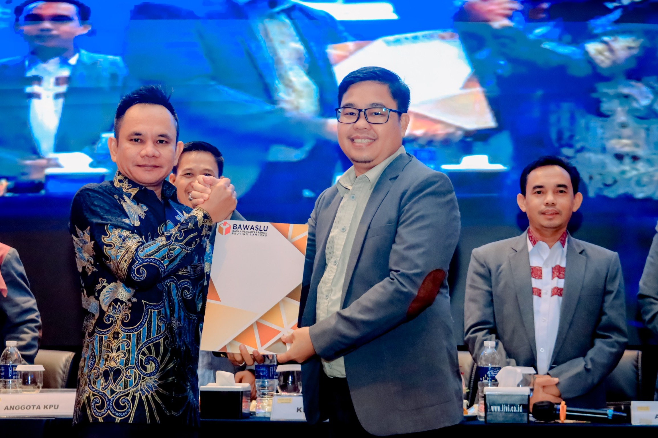 Kawal Hak Pilih Masyarakat, Bawaslu Provinsi Lampung Beri Masukan Pada Rapat Pleno Rekapitulasi DPT Pilkada Serentak 2024