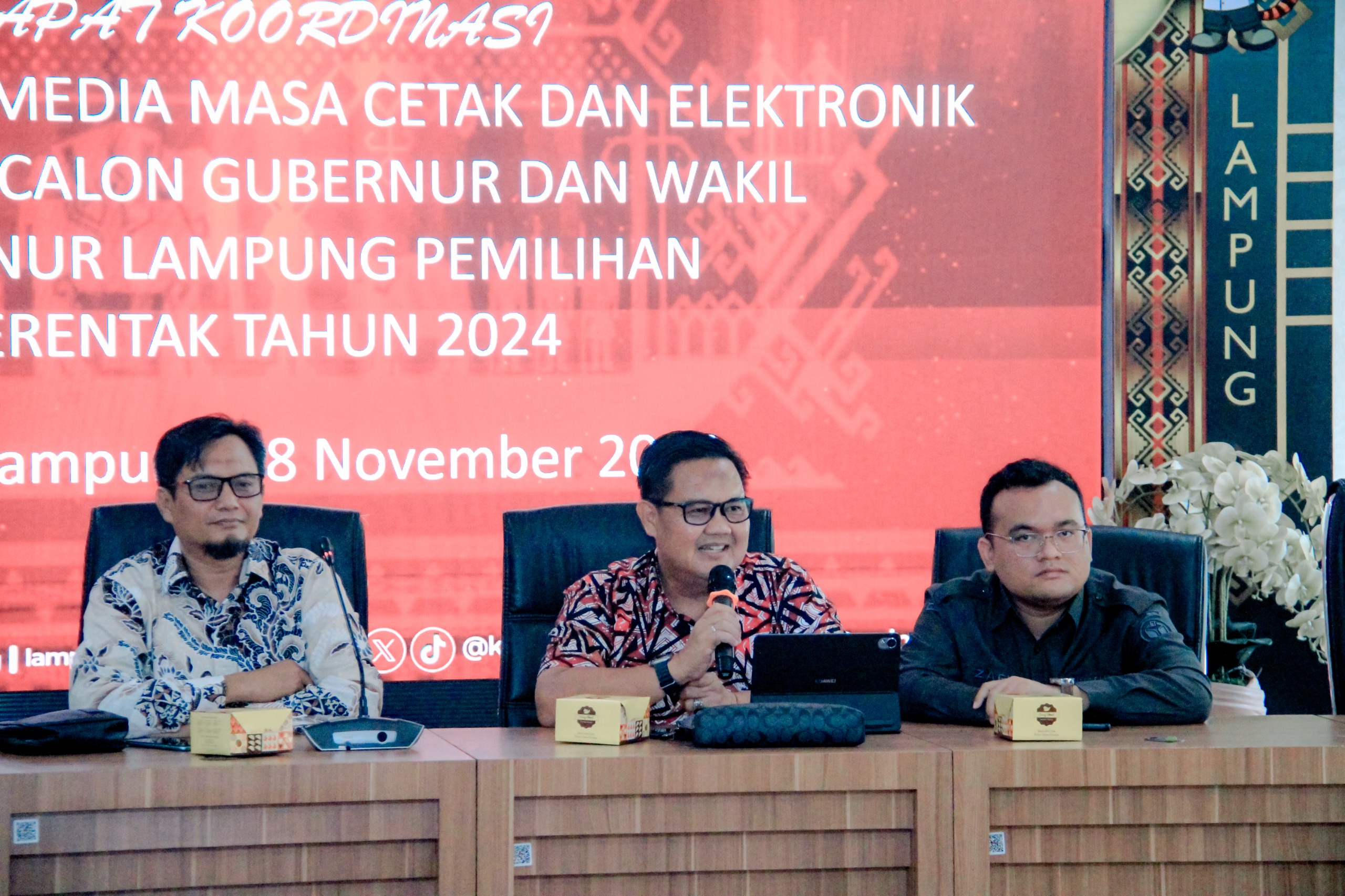 Bawaslu Lampung Hadiri Rapat Koordinasi Persiapan Iklan Kampanye Pasangan Calon Gubernur