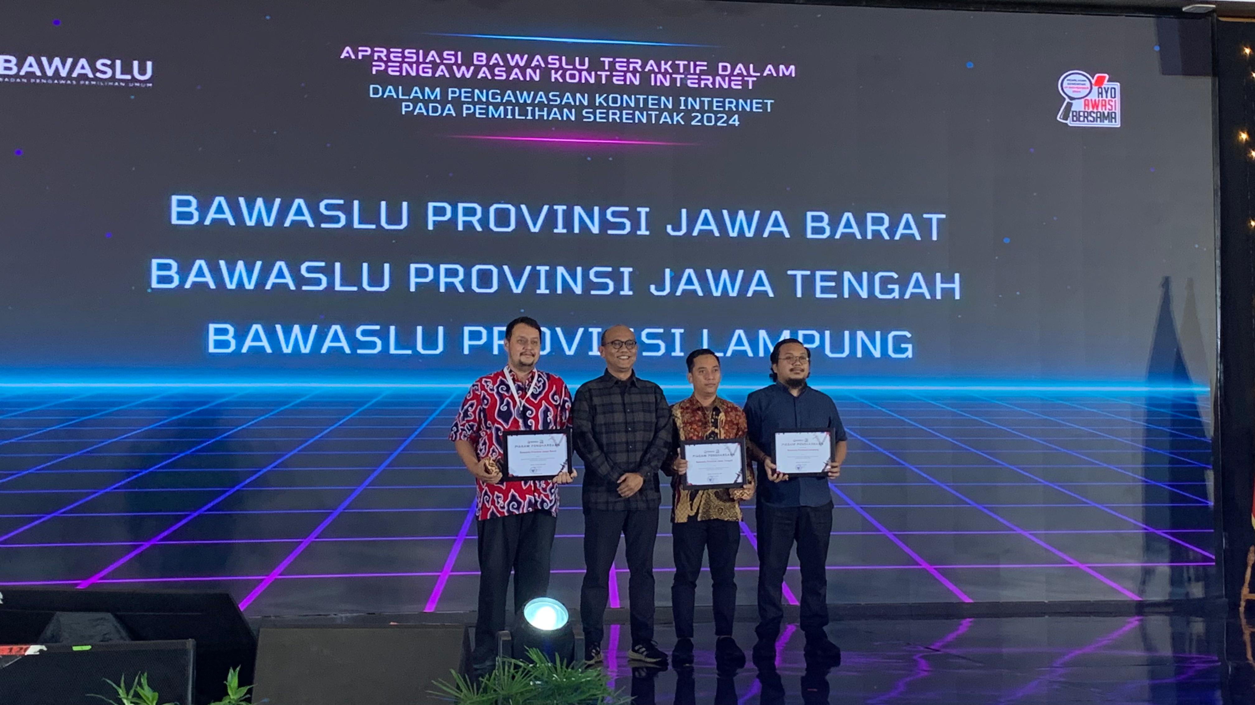 Bawaslu Provinsi Lampung Raih Penghargaan Sebagai Bawaslu Provinsi Teraktif Pengawasan Konten Internet Pada Pemilihan Serentak Tahun 2024