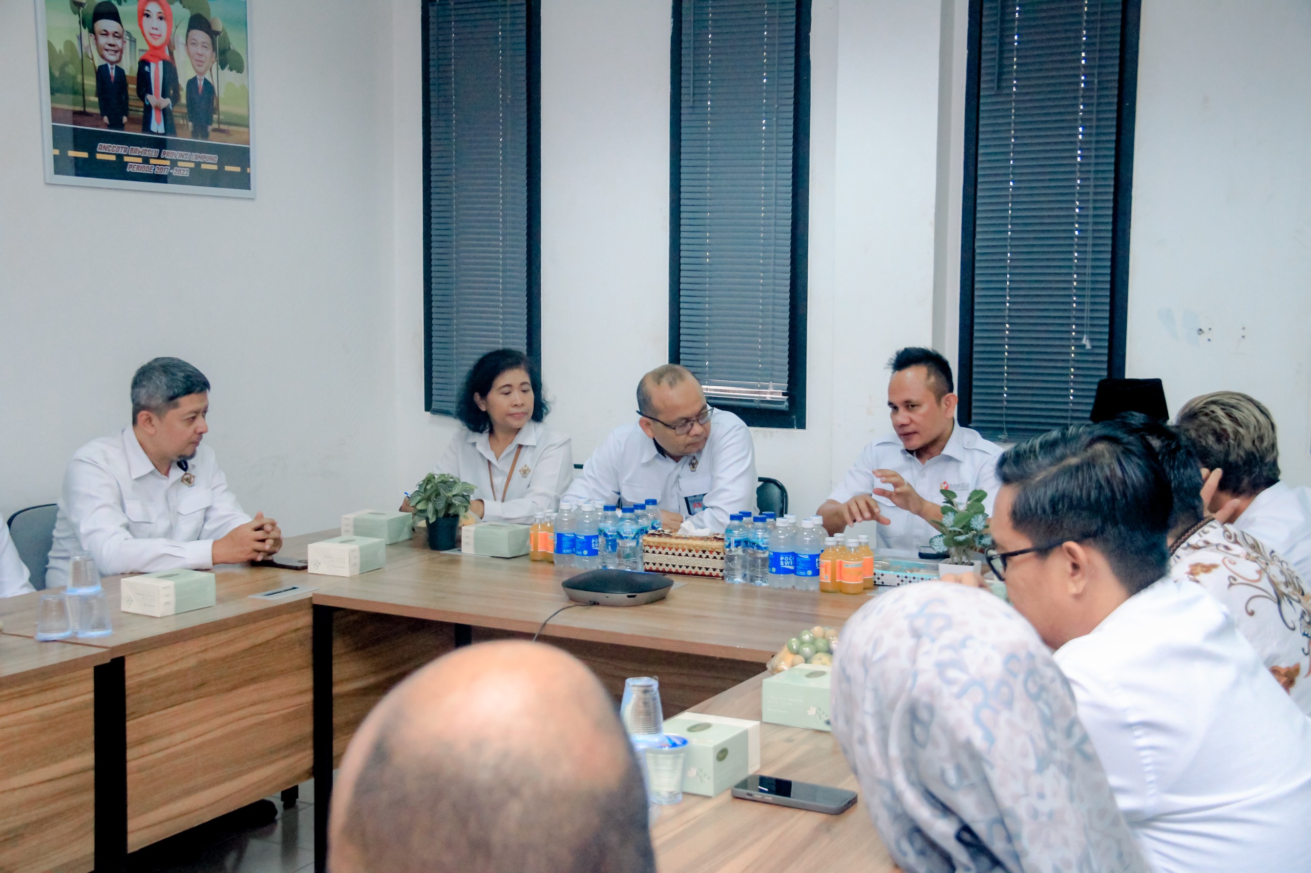 Bawaslu Lampung Bersama BPK Lampung Gelar Entry Meeting Pemeriksaan Pendahuluan Kepatuhan Atas Pengelolaan Belanja Pilkada 2024 Di Bawaslu Lampung