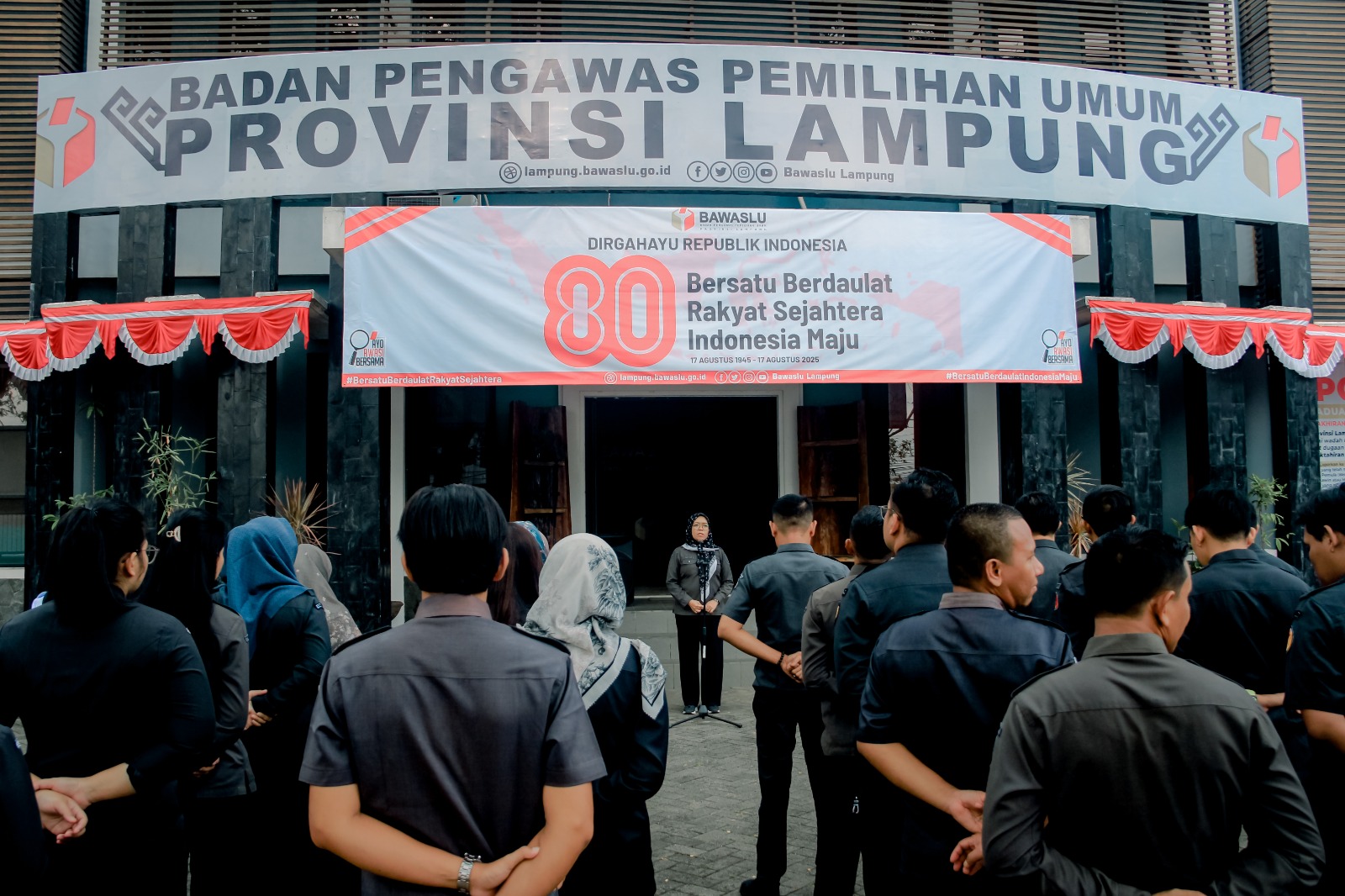 Bawaslu Provinsi Lampung Gelar Apel Rutin, Tegaskan Jajaran Jaga Kekompakan