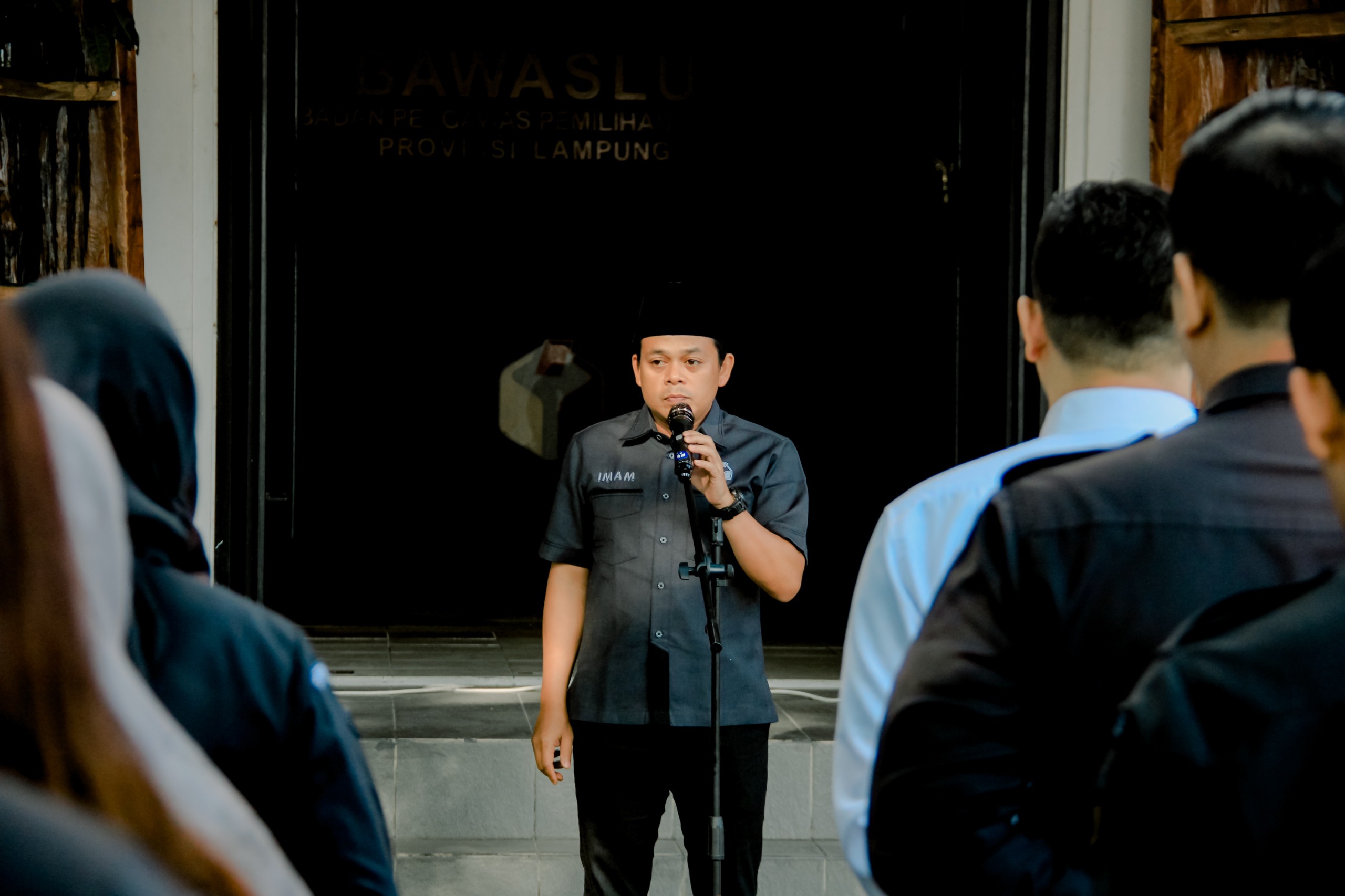 Gelar Apel Rutin, Bawaslu Lampung Satukan Persepsi Pengawas Pemilu Sebagai Pekerja Demokrasi