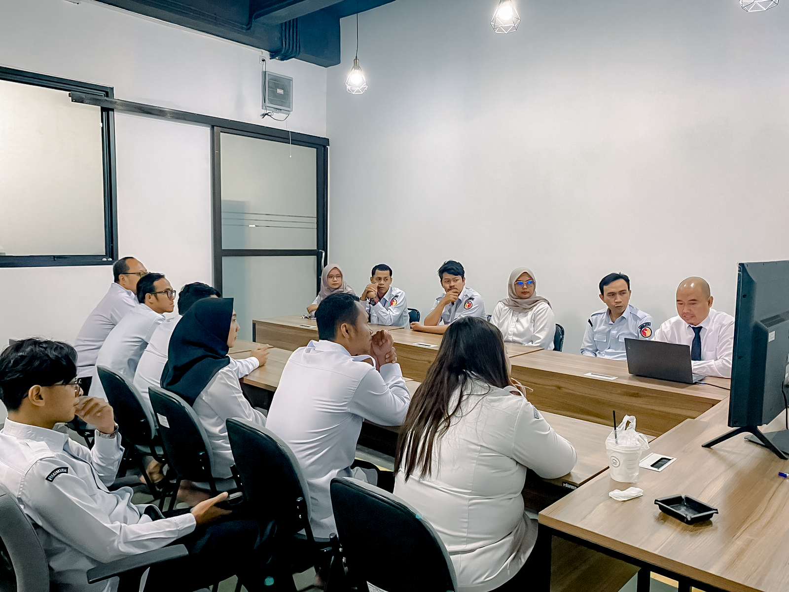 Bawaslu Lampung Hadirkan Inovasi Digitalisasi Absensi Terintegrasi