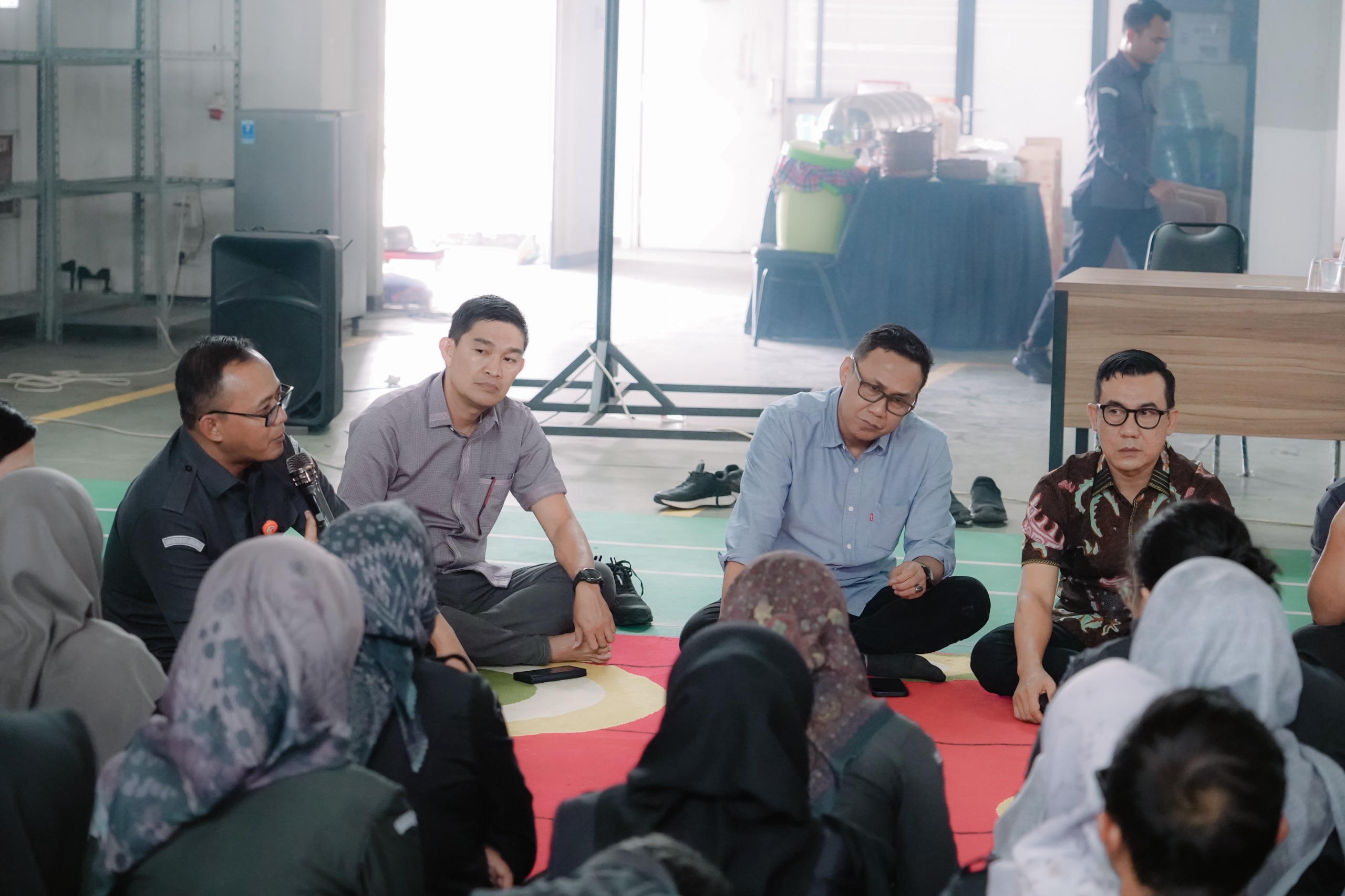 Badan Pengawas Pemilihan Umum (Bawaslu) Provinsi Lampung menggelar kegiatan tasyakuran dan doa bersama dalam rangka menyambut Tahun 2026. Kegiatan tersebut berlangsung di Kantor Bawaslu Provinsi Lampung, Senin (12/01)