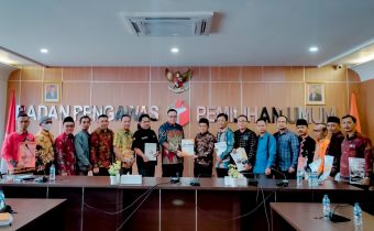 Bawaslu Lampung Serahkan Laporan Akhir SDMO Dan Diklat