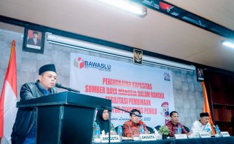 PERKUAT SDM, IMAM BUKHORI INGATKAN PENGAWAS PEMILU UNTUK PAHAMI REGULASI