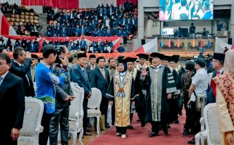 Raih Gelar Doktor Honoris Causa, Bawaslu Lampung Beri Ucapan Selamat