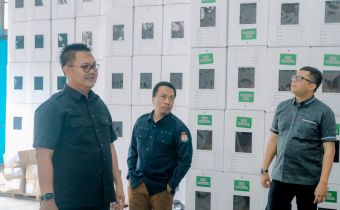 Awasi Proses Pelipatan Surat Suara, Bawaslu Lampung Apresiasi Tata Kelola Logistik KPU Way Kanan