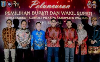 [[Konferensi Pers]] Bawaslu Lampung Berharap Launching Pilkada Dibalut Pesta Rakyat Dapat Lebih Meningkatkan Kualitas Demokrasi