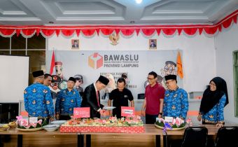 Bawaslu Lampung Gelar Beragam Perlombaan Meriahkan Peringatan Hari Kemerdekaan ke-79 RI
