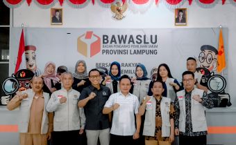 Komisi Informasi Lampung Lakukan Visitasi Ke Bawaslu Lampung Untuk Keterbukaan Informasi Publik