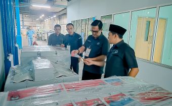 Bawaslu Lampung Awasi Secara Melekat Pencetakan Surat Suara Pilkada Serentak 2024 Di PT Gramedia Cikarang