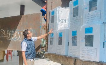 Bawaslu Lampung Lakukan Pengawasan Melekat Pada Pendistribusian Logistik Pemilihan Di Kabupaten Pringsewu
