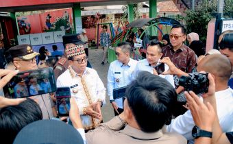 Forkopimda, Bawaslu, dan KPU Lampung Tinjau Pelaksanaan Pilkada Serentak Di TPS Bandar Lampung, Pesawaran, Dan Kota Metro