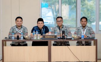 Bawaslu Lampung Perkuat Pengawasan Dalam Rapat Pleno Rekapitulasi Suara Pilkada Serentak 2024