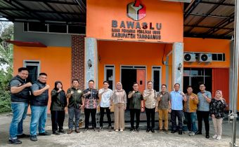 Sentra Gakkumdu Lampung Evaluasi Penanganan Tindak Pidana Pemilihan Di Bawaslu Tanggamus