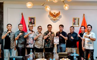 Bawaslu Provinsi Lampung Serahkan Laporan Akhir Divisi Hukum Dalam Pengawasan PSU Pesawaran Ke Bawaslu RI