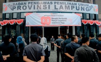 Bawaslu Provinsi Lampung Gelar Apel Rutin, Tegaskan Jajaran Jaga Kekompakan