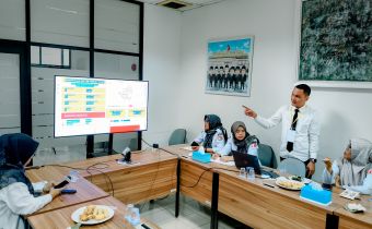 Peserta PKA Angkatan I Indra Darmawan Presentasikan Data Center Terintegrasi Bawaslu Lampung